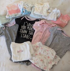 Over 20 Items! 0-3 Month Baby Girl Bundle
